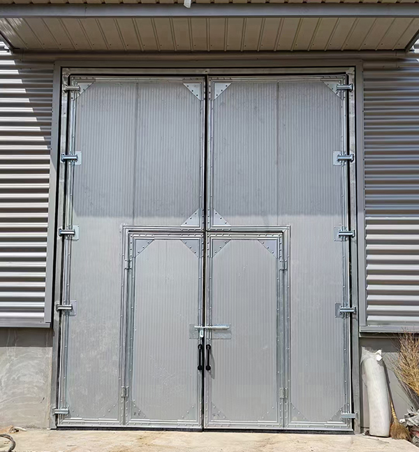 青松路街道工业平开门