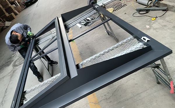 青松路街道排烟窗