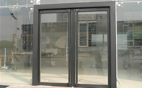 青松路街道玻璃地弹门
