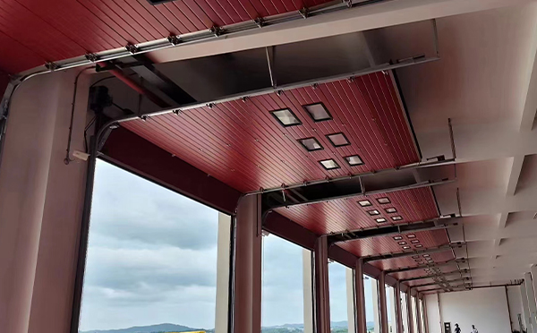 青松路街道工业翻板门